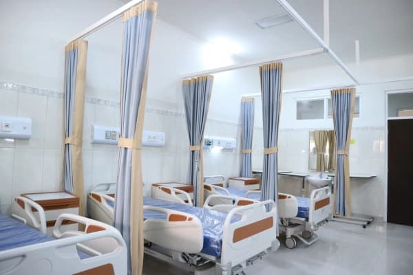 empty hospital beds
